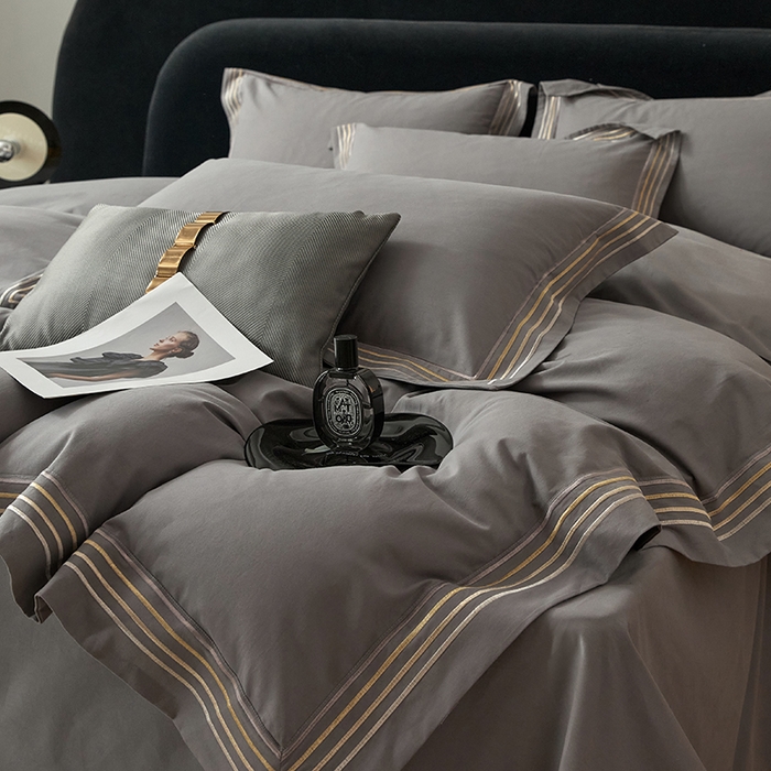 91家纺网 家纺一手货源 找家纺 安妮家居 2023新款全棉轻磨毛刺绣四件套-奥斯汀 高级灰