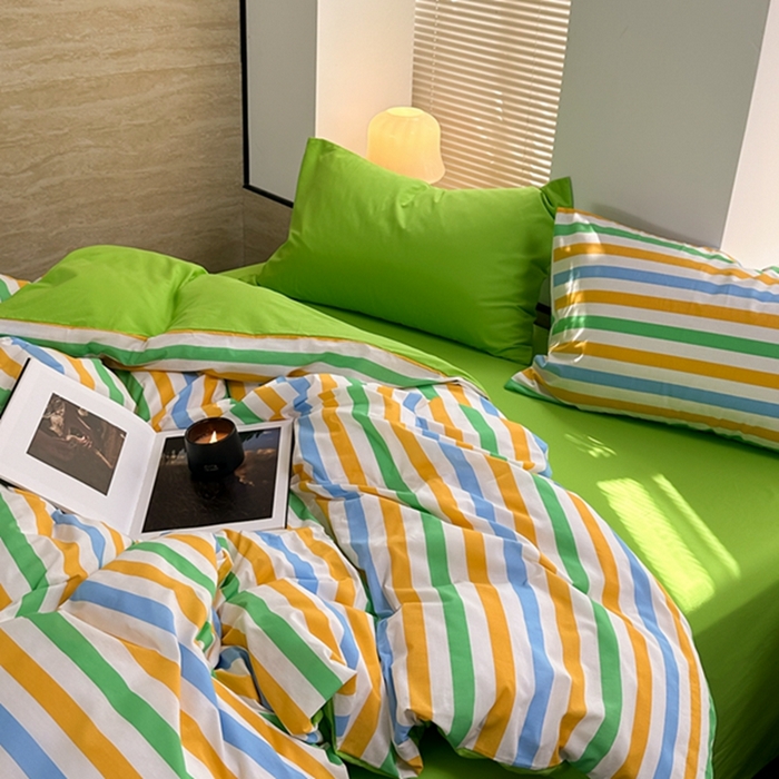 91家纺网 家纺一手货源 找家纺 洋铭区（原狠狠爱） 2023新款全棉水洗棉多巴胺条纹四件套 多巴胺黄蓝绿条