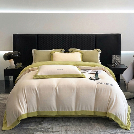 懒猫家纺 2024新款贝利刺绣牛奶绒四件套 贝利-奶昔白绿