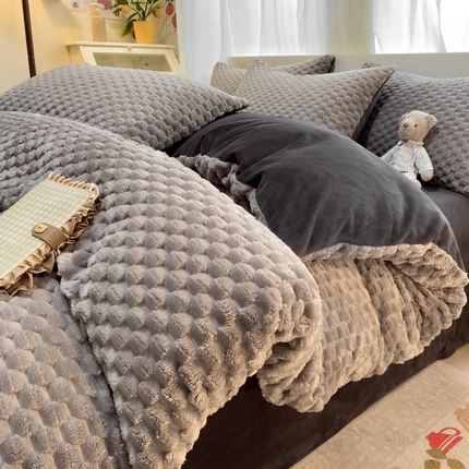 91家纺网 家纺一手货源 找家纺 如一 2023新款提花豆豆牛奶绒高克重金龟绒珊瑚绒法莱绒四件套-风格二 豆豆星灰