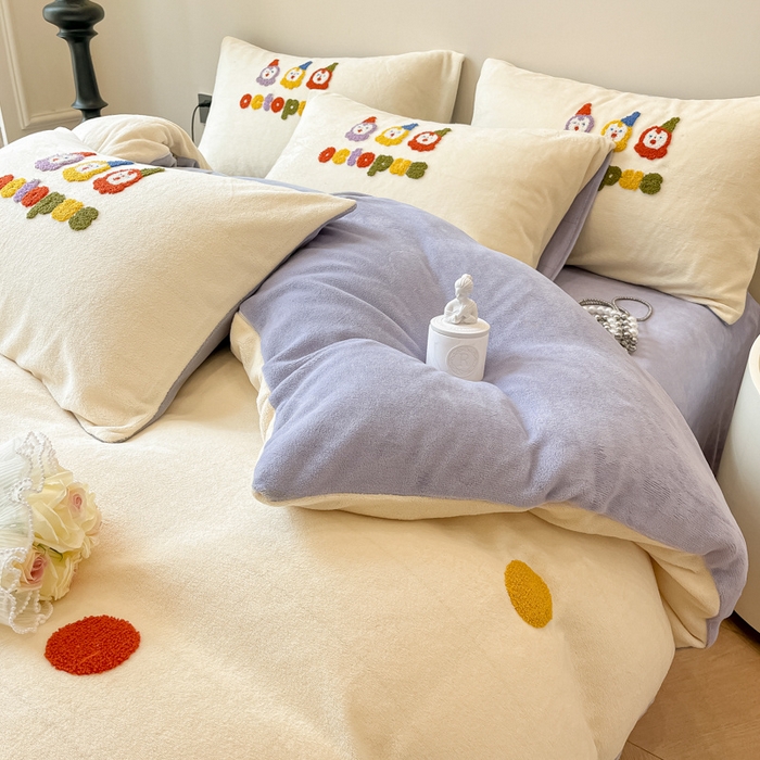 91家纺网 家纺一手货源 找家纺 懒猫家纺 2024新款牛奶绒毛巾绣四件套 五彩波点