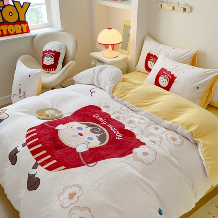 91家纺网 家纺一手货源 找家纺 澳萝拉2023新款大版数码牛奶绒五件套配送同款小抱枕 爆米花