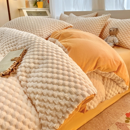 91家纺网 家纺一手货源 找家纺 如一 2023新款提花豆豆牛奶绒高克重金龟绒珊瑚绒法莱绒四件套-风格二 豆豆白橘