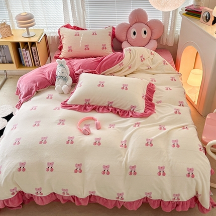 91家纺网 家纺一手货源 找家纺 （总）昔可家纺 2023新款花边款牛奶绒四件套