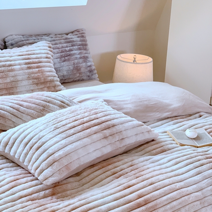 91家纺网 家纺一手货源 找家纺 昔可家纺 2023兔兔绒四件套 琥珀扎染