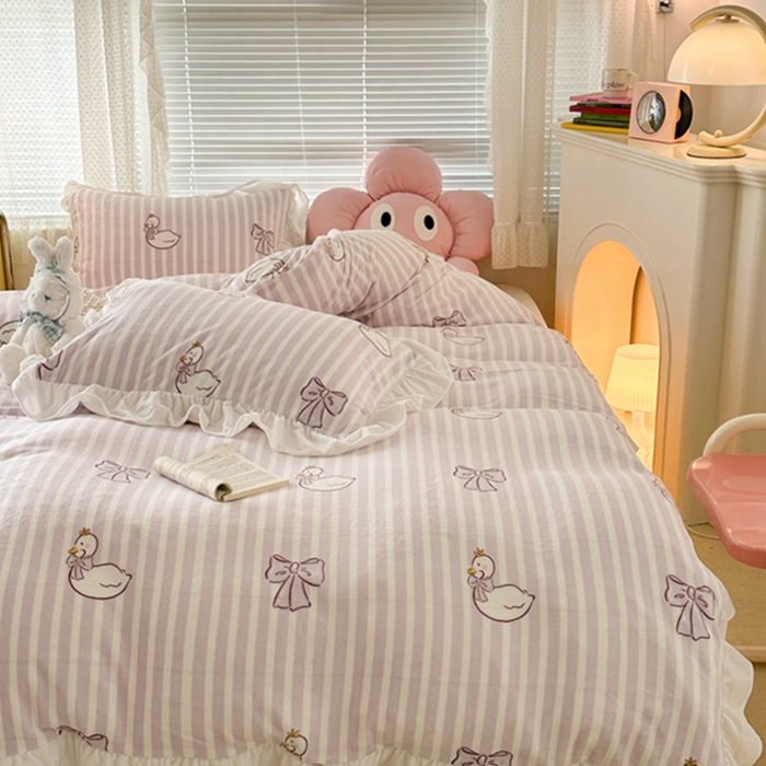 91家纺网 家纺一手货源 找家纺 昔可家纺 2023新款花边款牛奶绒四件套 芭蕾天鹅