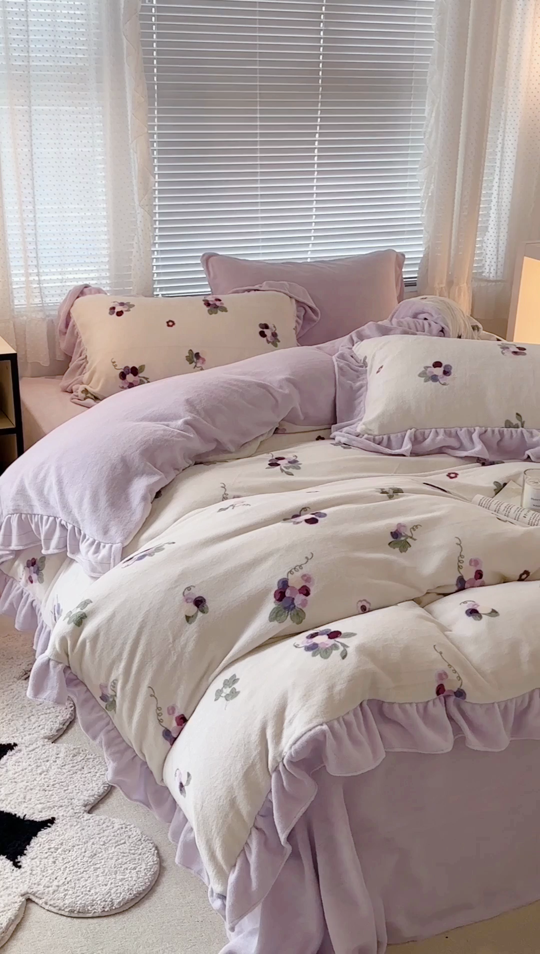 91家纺网 家纺一手货源 找家纺 昔可家纺 2023新款花边款牛奶绒四件套 紫色葡萄