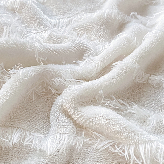 91家纺网 家纺一手货源 找家纺 吾诺家居 2023新款保暖流苏绒牛奶绒四件套 流苏米白