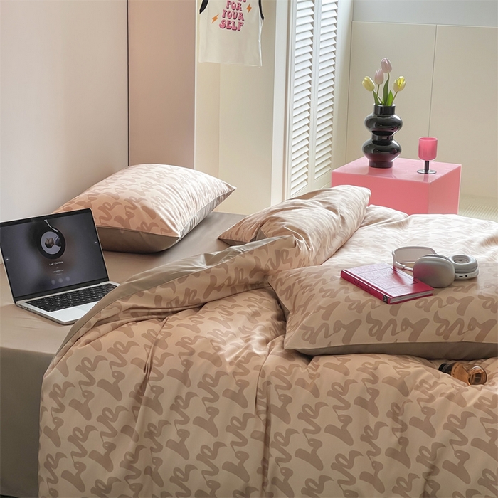 91家纺网 家纺一手货源 找家纺 （总）2023新款50s缎纹数码印花长绒棉四件套-love系列