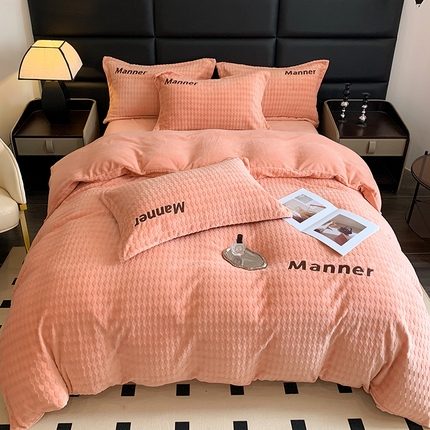 91家纺网 家纺一手货源 找家纺 （总）芯贝儿 2023款轻奢简约绣花加厚保暖牛奶绒雕花绒兔兔绒宝宝绒四件套