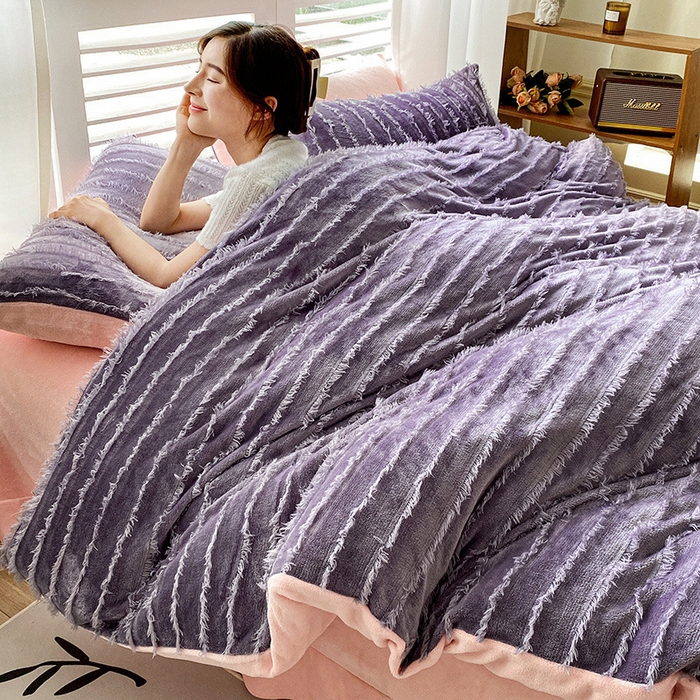 91家纺网 家纺一手货源 找家纺 吾诺家居 2023新款保暖流苏绒牛奶绒四件套 流苏浅紫