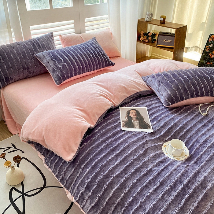 91家纺网 家纺一手货源 找家纺 吾诺家居 2023新款保暖流苏绒牛奶绒四件套 流苏浅紫