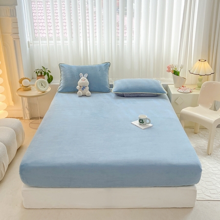 91家纺网 家纺一手货源 找家纺 康纳利 2024新款加厚印花牛奶绒床笠纯色牛奶绒床笠单床笠 冰雪蓝