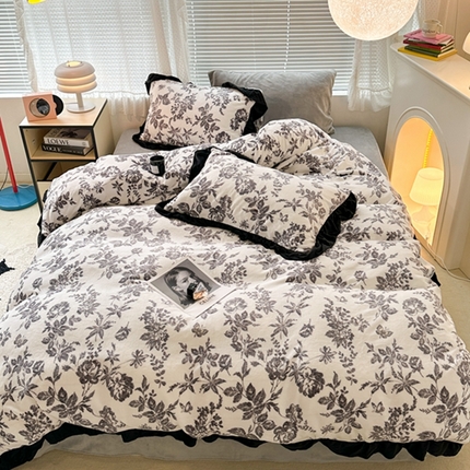 91家纺网 家纺一手货源 找家纺 （总）昔可家纺 2023新款花边款牛奶绒四件套