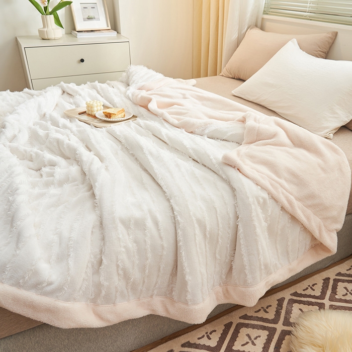 91家纺网 家纺一手货源 找家纺 吾诺家居 2023新款流苏绒双层多功能毯 米白流苏毯