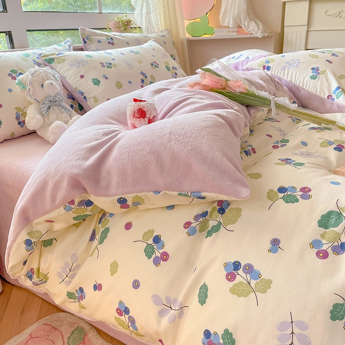 91家纺网 家纺一手货源 找家纺 麦伦家居 2023秋冬新品多功能床品全棉加牛奶绒四件套 北野花雾