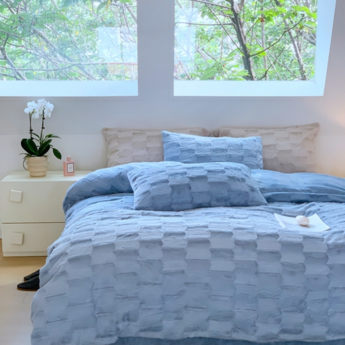 91家纺网 家纺一手货源 找家纺 昔可家纺 2023兔兔绒四件套 格调蓝