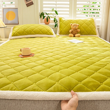 91家纺网 家纺一手货源 找家纺 （总）慕木家纺 2025新款A类牛奶绒纯色印花加厚保暖床垫护垫床褥子（可供跨境外贸抽空爆款首选）