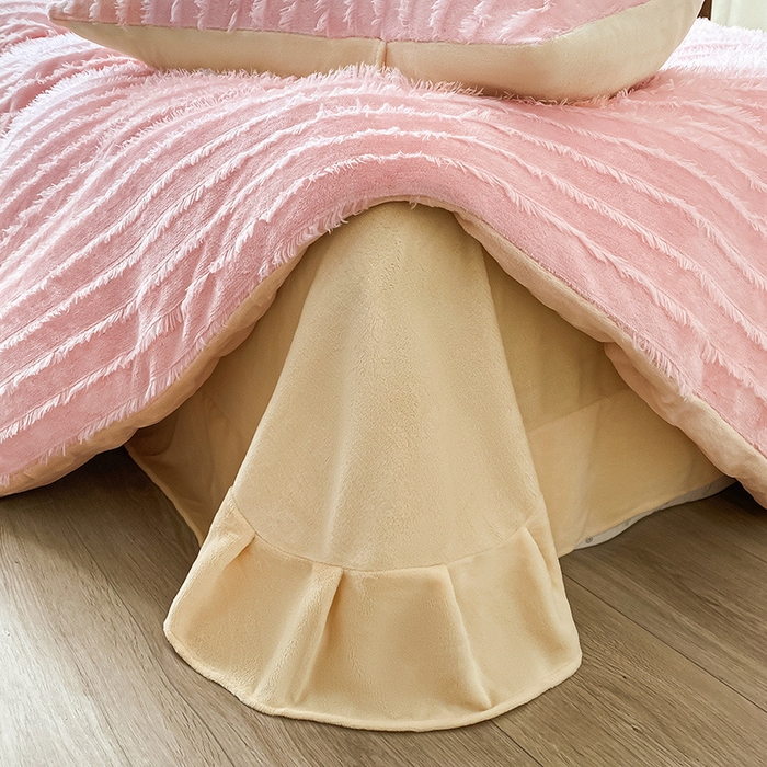 91家纺网 家纺一手货源 找家纺 吾诺家居 2023新款保暖流苏绒牛奶绒四件套 流苏浅粉