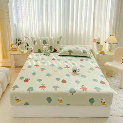 91家纺网 家纺一手货源 找家纺 康纳利 2024新款加厚印花牛奶绒床笠纯色牛奶绒床笠单床笠 森林兔