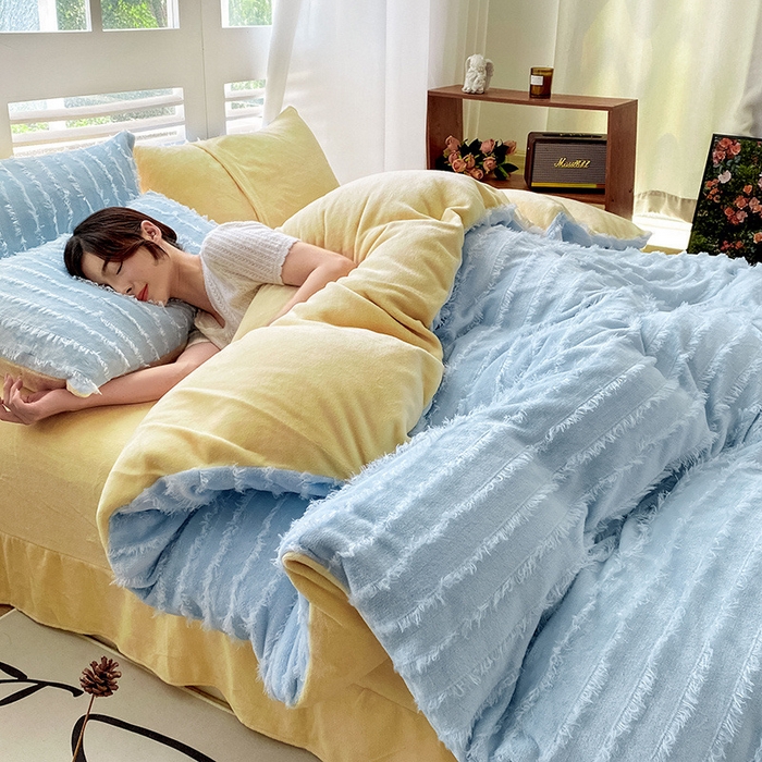 91家纺网 家纺一手货源 找家纺 吾诺家居 2023新款保暖流苏绒牛奶绒四件套 流苏浅蓝