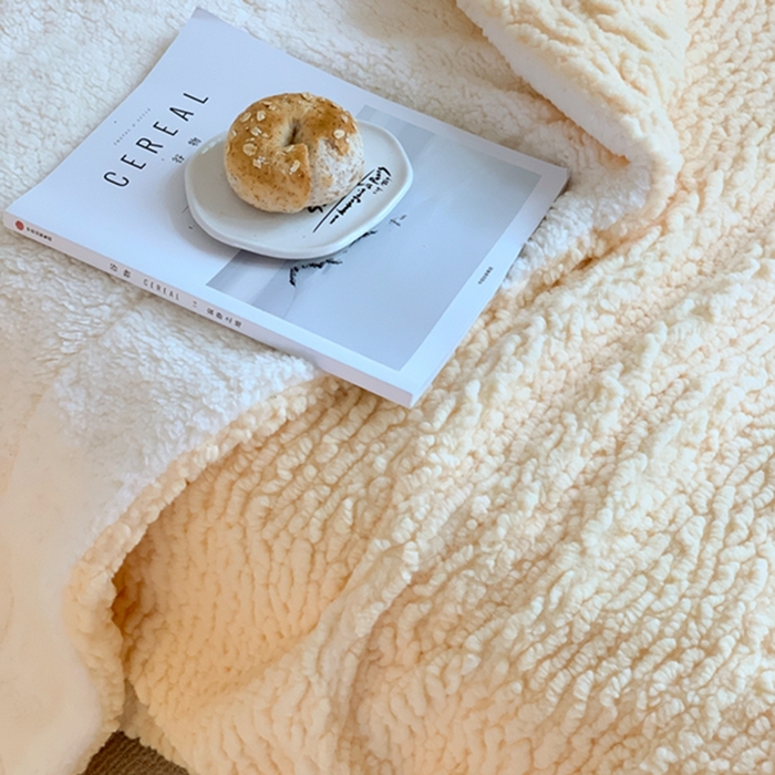 91家纺网 家纺一手货源 找家纺 昔可家纺 2023云朵绒毯 奶油黄