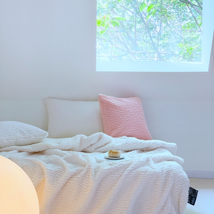 91家纺网 家纺一手货源 找家纺 昔可家纺 2023云朵绒毯 奶白色