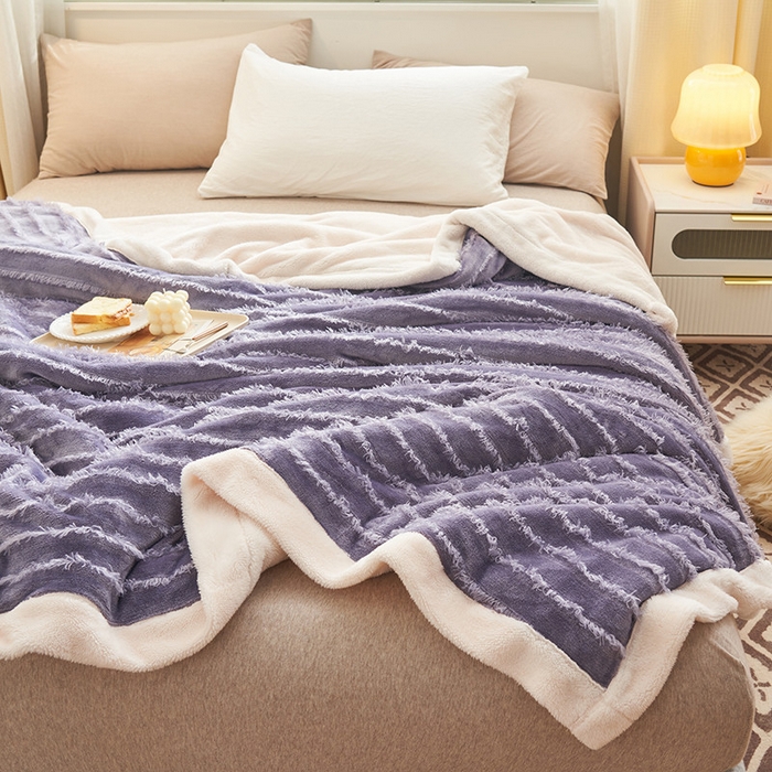 91家纺网 家纺一手货源 找家纺 吾诺家居 2023新款流苏绒双层多功能毯 浅紫流苏毯