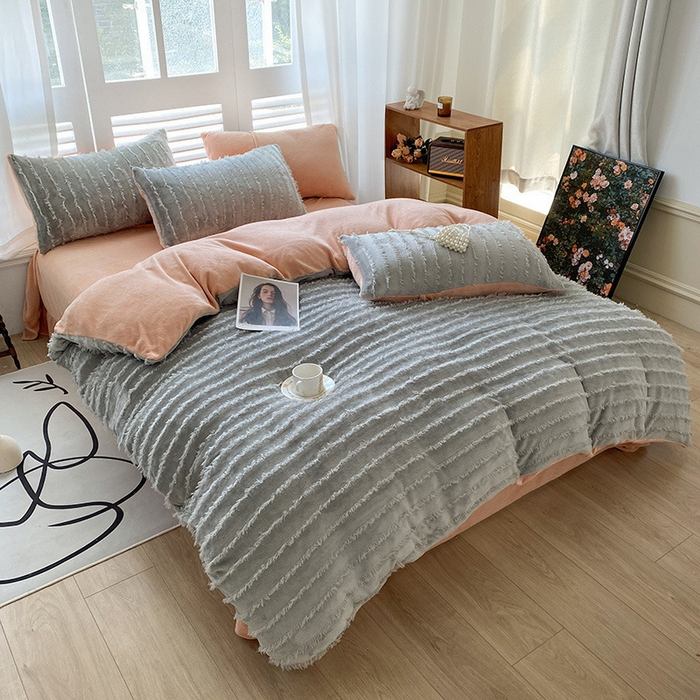 91家纺网 家纺一手货源 找家纺 吾诺家居 2023新款保暖流苏绒牛奶绒四件套 流苏浅灰