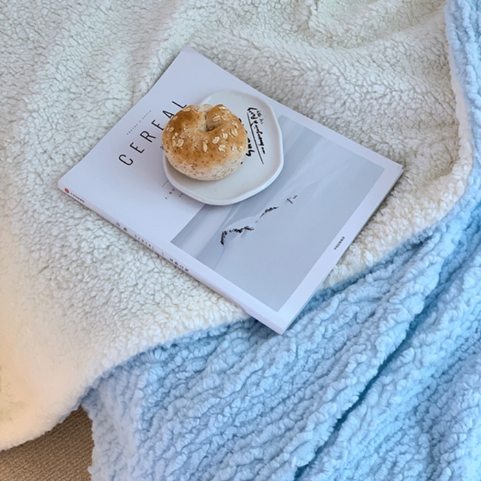 91家纺网 家纺一手货源 找家纺 昔可家纺 2023云朵绒毯 海盐蓝