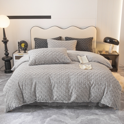 91家纺网 家纺一手货源 找家纺 寐眠 2023新款懒兔毛牛奶绒四件套玫瑰 冰川米灰