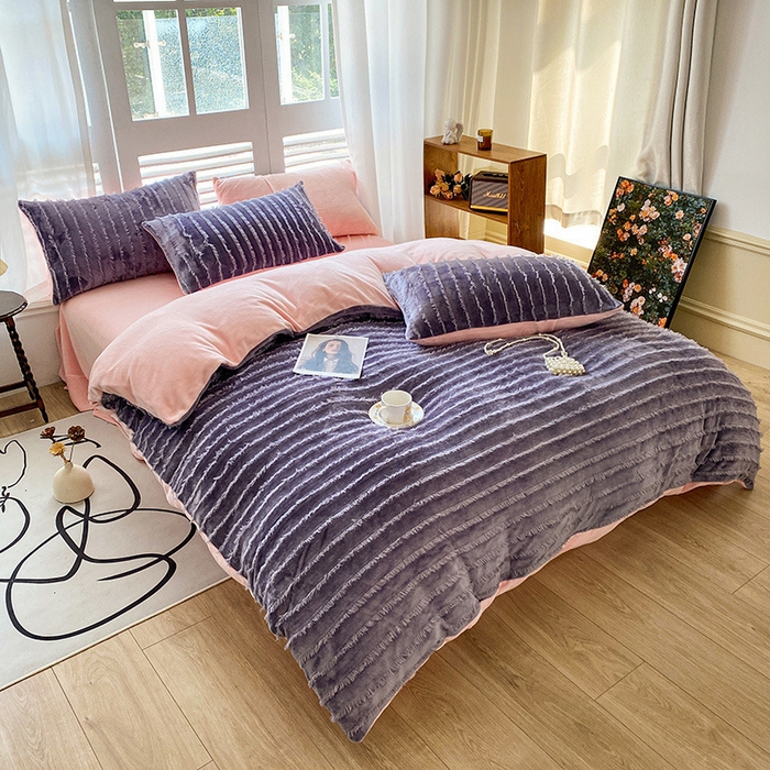 91家纺网 家纺一手货源 找家纺 吾诺家居 2023新款保暖流苏绒牛奶绒四件套 流苏浅紫