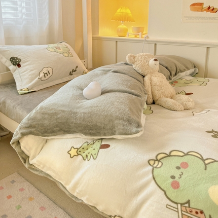 91家纺网 家纺一手货源 找家纺 （总）柒月家居 2023新款亲肤舒适学生床法莱绒套件