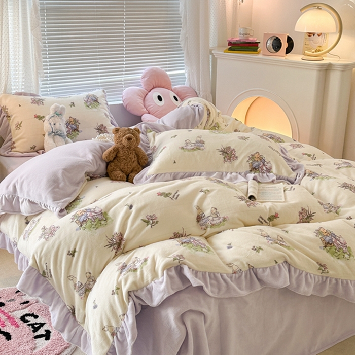 91家纺网 家纺一手货源 找家纺 昔可家纺 2023新款花边款牛奶绒四件套 熊熊花园