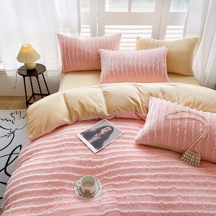 91家纺网 家纺一手货源 找家纺 吾诺家居 2023新款保暖流苏绒牛奶绒四件套 流苏浅粉