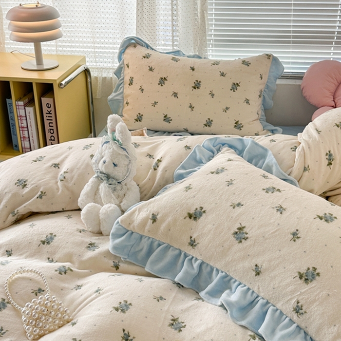 91家纺网 家纺一手货源 找家纺 昔可家纺 2023新款花边款牛奶绒四件套 西西里碎花