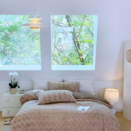 91家纺网 家纺一手货源 找家纺 昔可家纺 2023兔兔绒四件套 咖色波纹