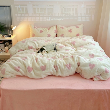 雅居纺家纺 2023新款兔毛印花牛奶绒四件套 爱心-粉