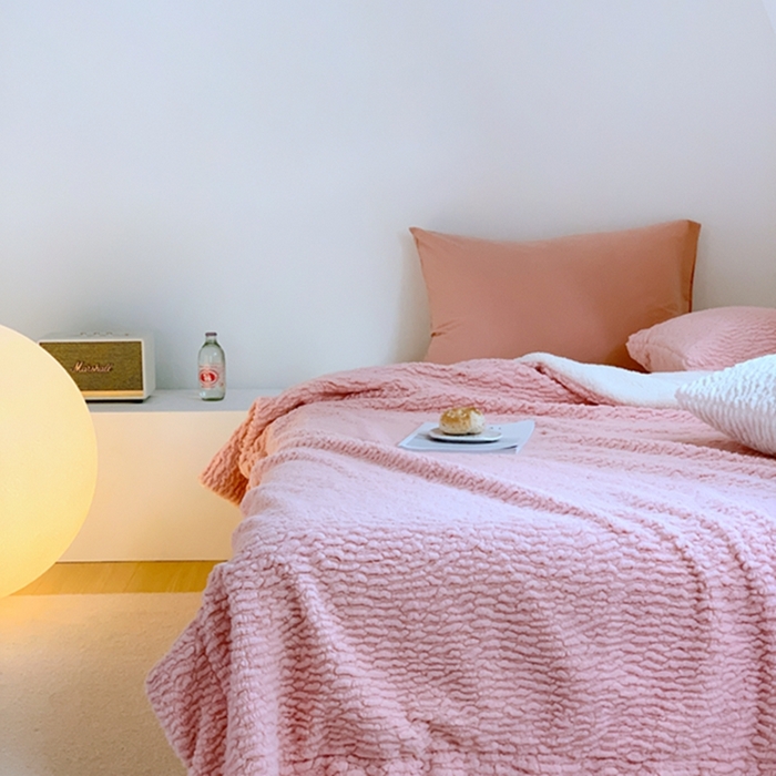 91家纺网 家纺一手货源 找家纺 昔可家纺 2023云朵绒毯 珊瑚粉