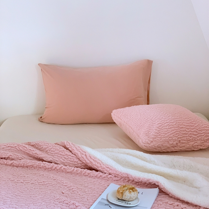 91家纺网 家纺一手货源 找家纺 昔可家纺 2023云朵绒毯 珊瑚粉