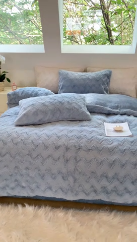 91家纺网 家纺一手货源 找家纺 昔可家纺 2023兔兔绒四件套 蓝波纹