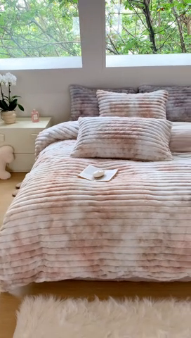 91家纺网 家纺一手货源 找家纺 昔可家纺 2023兔兔绒四件套 琥珀扎染