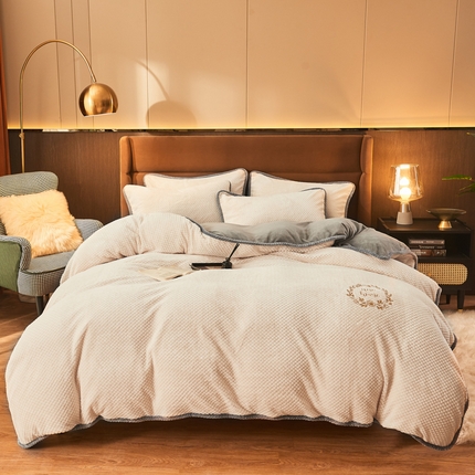 91家纺网 家纺一手货源 找家纺 （总）吾诺家居 2023新款秋冬保暖二合一可拆洗冬被被子被芯-贝贝绒