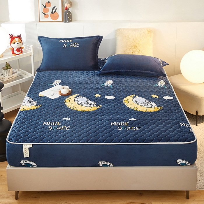 91家纺网 家纺一手货源 找家纺 米柳家纺 2023直播爆款牛奶绒夹棉床笠 宇航员