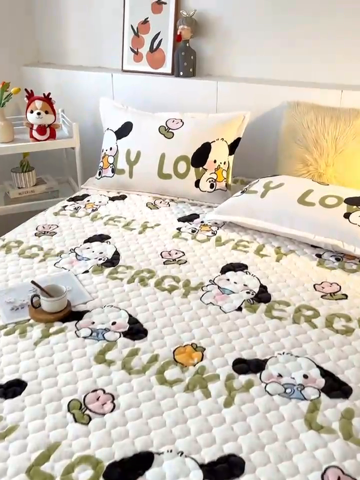 91家纺网 家纺一手货源 找家纺 米柳家纺 2023直播爆款牛奶绒夹棉床笠 欢乐狗狗