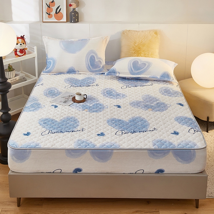 91家纺网 家纺一手货源 找家纺 米柳家纺 2023直播爆款牛奶绒夹棉床笠 怦然心动