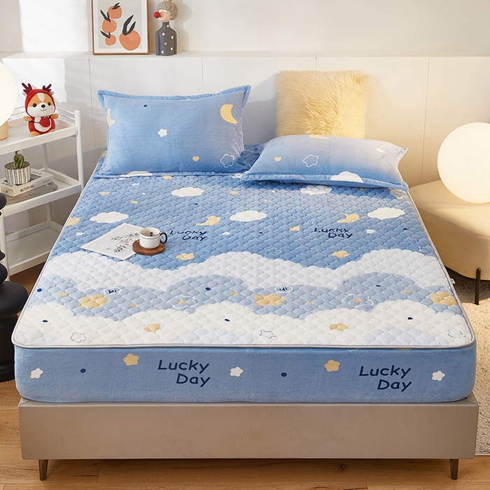 91家纺网 家纺一手货源 找家纺 米柳家纺 2023直播爆款牛奶绒夹棉床笠 云海