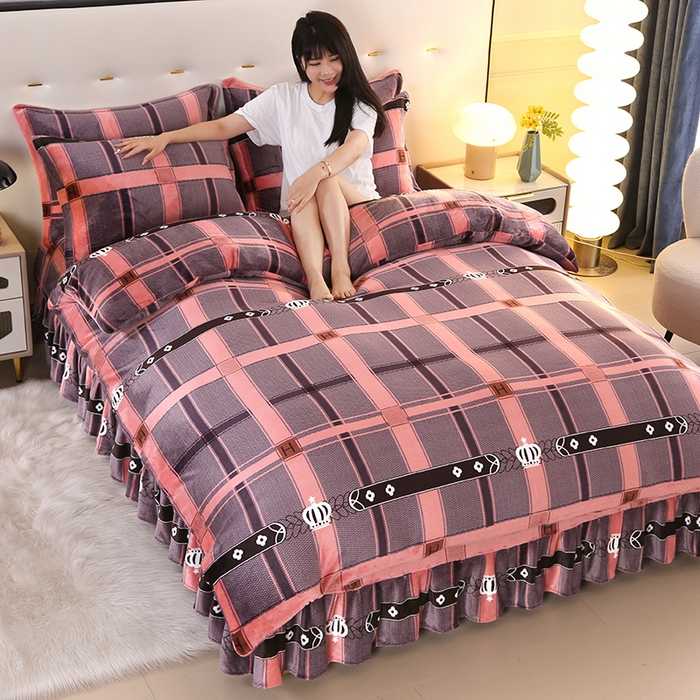 91家纺网 家纺一手货源 找家纺 爱洛 2023新款高克重印花牛奶绒四件套金貂绒四件套 雅韵