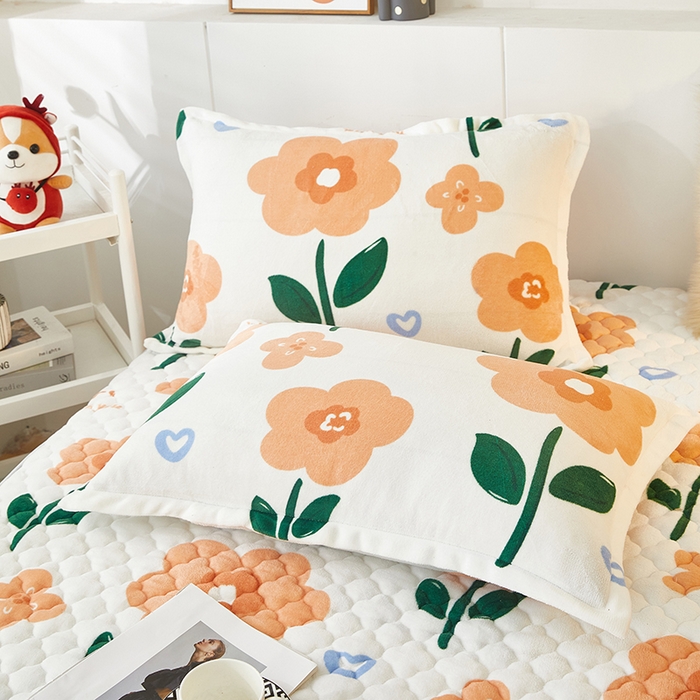 91家纺网 家纺一手货源 找家纺 米柳家纺 2023直播爆款牛奶绒夹棉床笠 浪漫花语