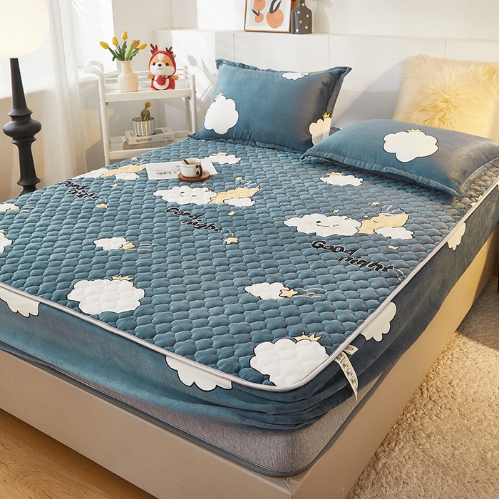 91家纺网 家纺一手货源 找家纺 米柳家纺 2023直播爆款牛奶绒夹棉床笠 云之恋